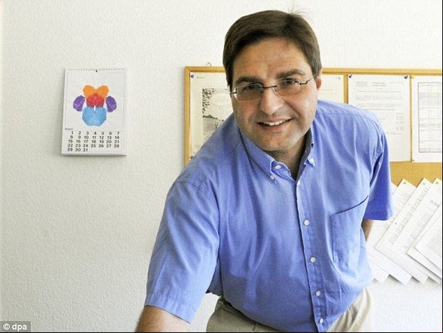 mayor thomas posted a picture of the german constitution to back up points he was
